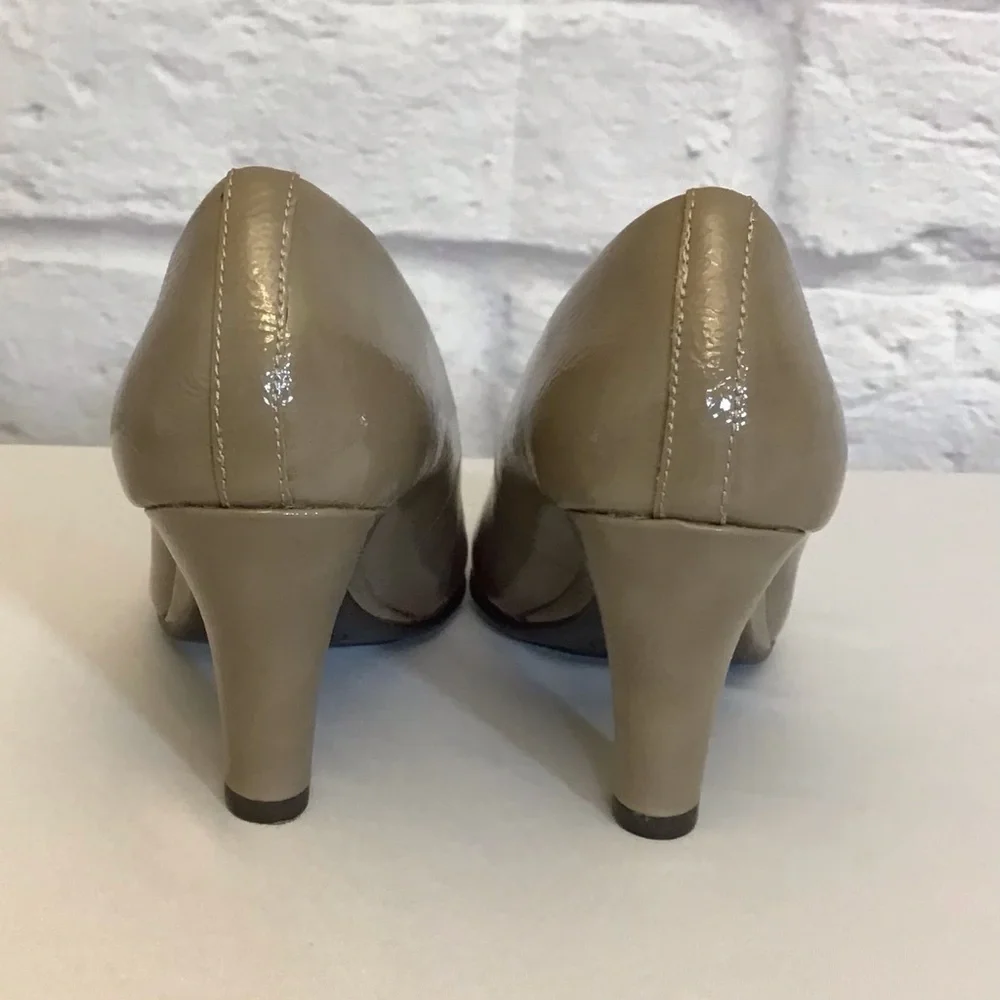 AEROSOLES “tapestry” pumps